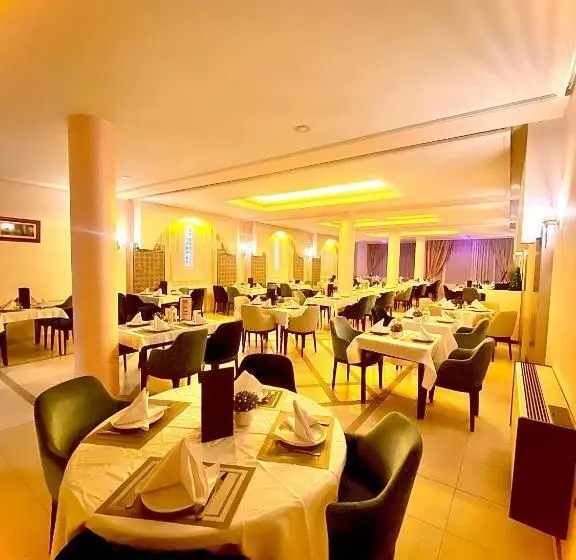 هتل Bab Mansour