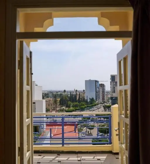 هتل Bab Mansour
