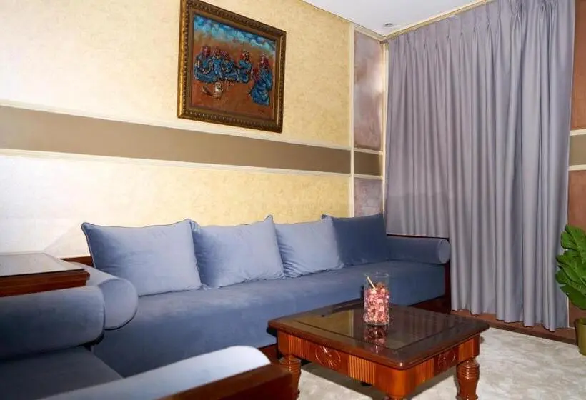 هتل Bab Mansour