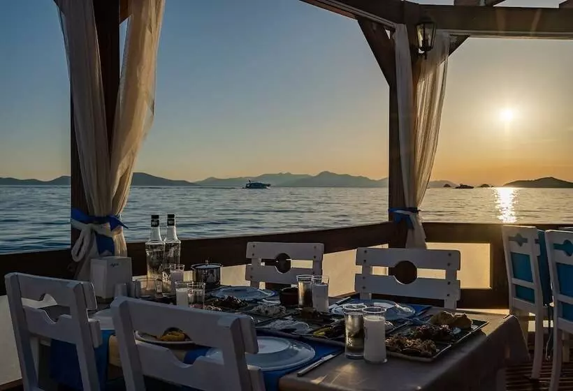 호텔 Golden Beach Resort & Spa