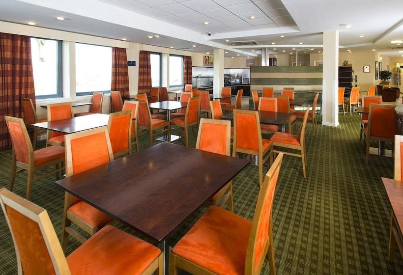 Hotell Holiday Inn Express Dunfermline, An Ihg