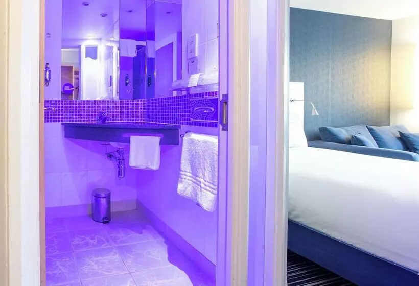 בית מלון כפרי Holiday Inn Express Dunfermline, An Ihg