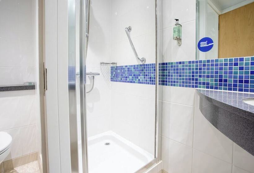 Hotell Holiday Inn Express Dunfermline, An Ihg