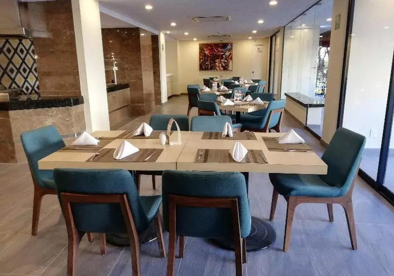 Holiday Inn Hotel & Suites Centro Historico, An Ihg