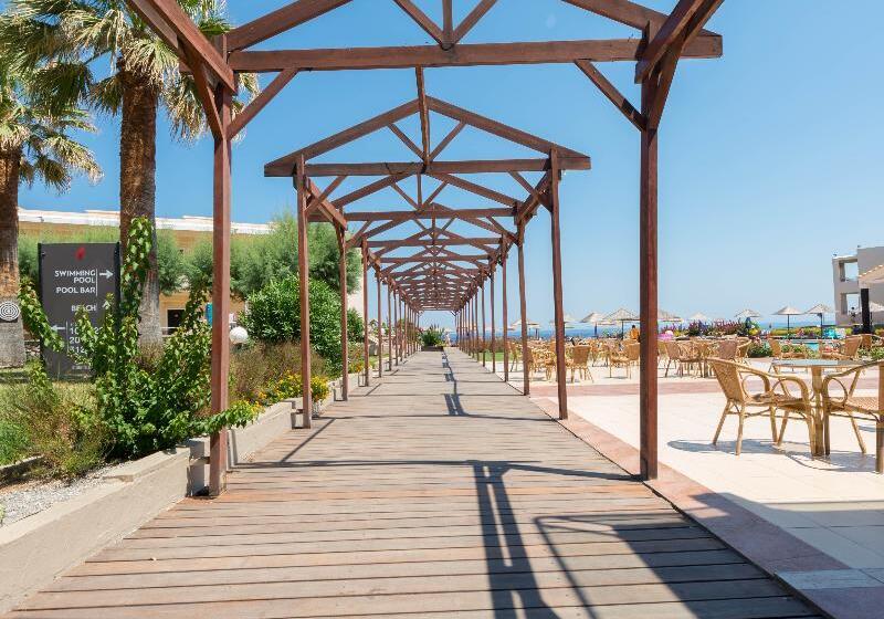 호텔 Lutania Beach