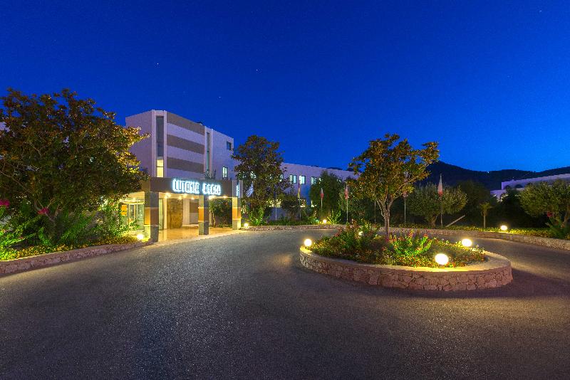 호텔 Lutania Beach