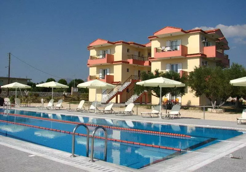 Hotel Nautilus Studios