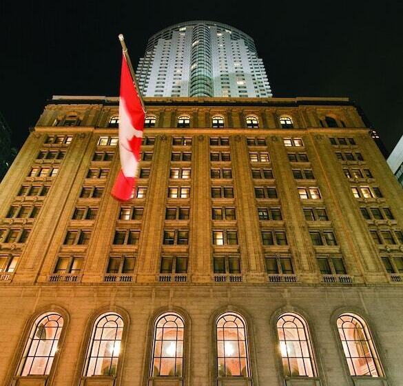 One King West Hotel And Residence