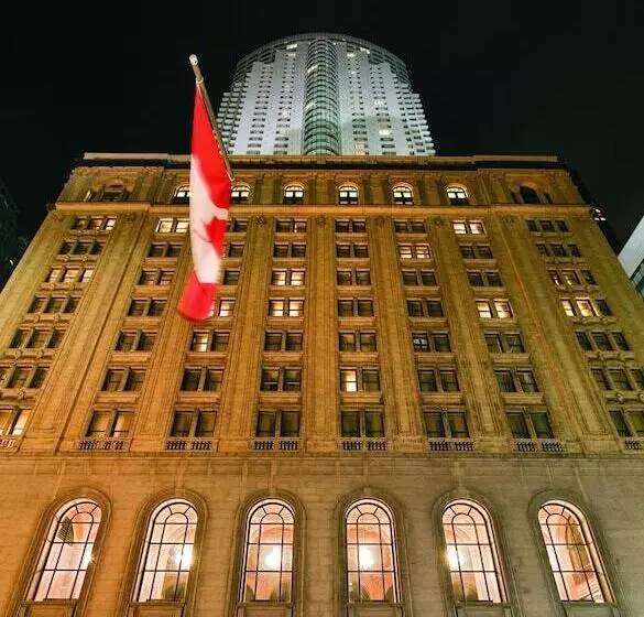 One King West Hotel And Residence