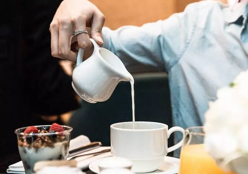 One King West Hotel And Residence