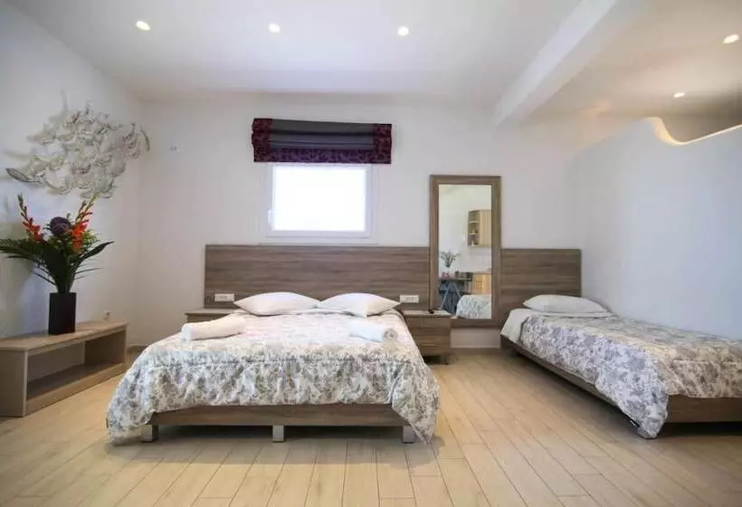 Отель Sofia Village