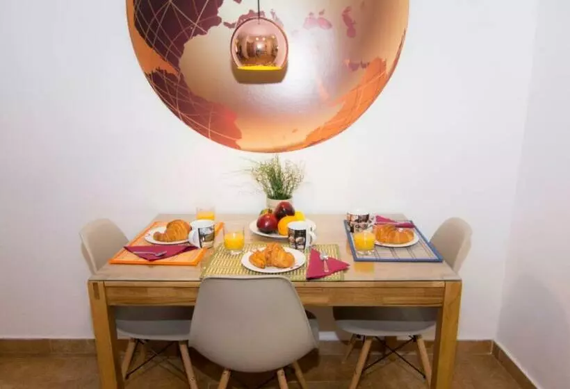 Living Valencia Apartments   Merced