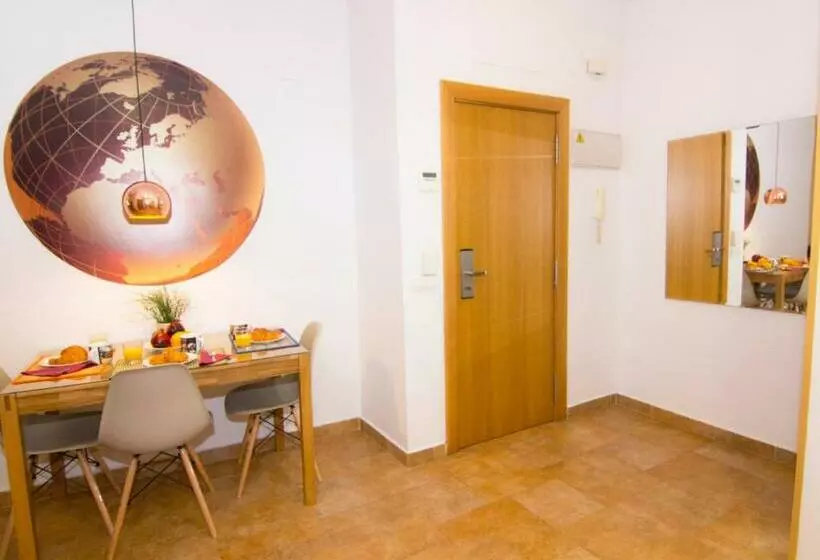 Living Valencia Apartments   Merced