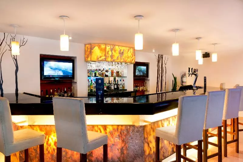 Resort Flamingo Cancun - All Inclusive