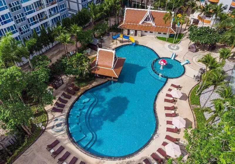 Heeton Concept Hotel Pattaya By Compass Hospitality