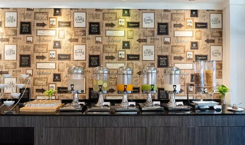 Heeton Concept Hotel Pattaya By Compass Hospitality