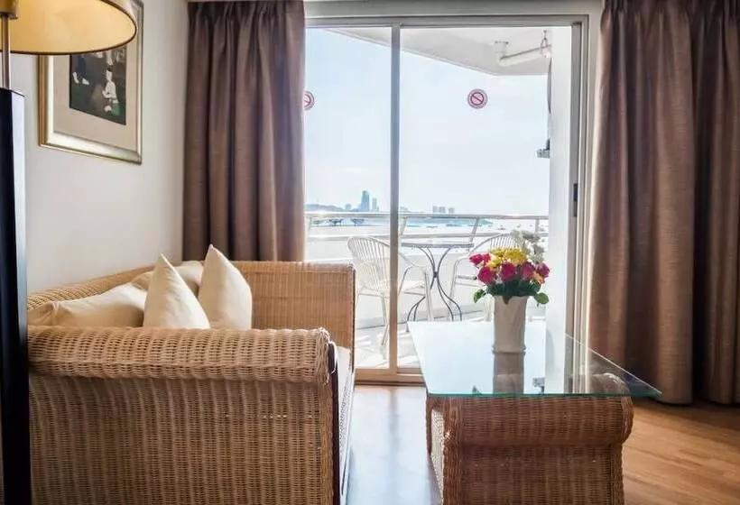 هتل Mark Land Seaside Pattaya