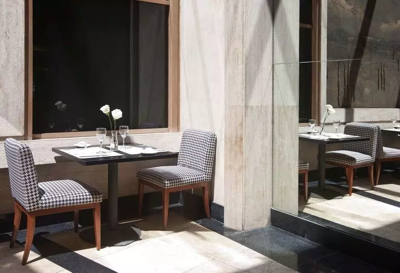 هتل NH Córdoba Urbano