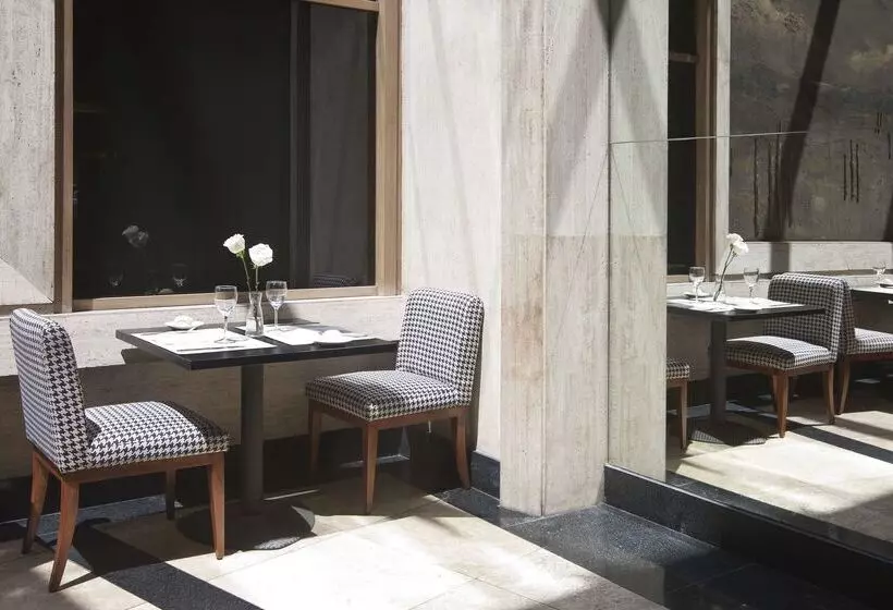 هتل NH Córdoba Urbano