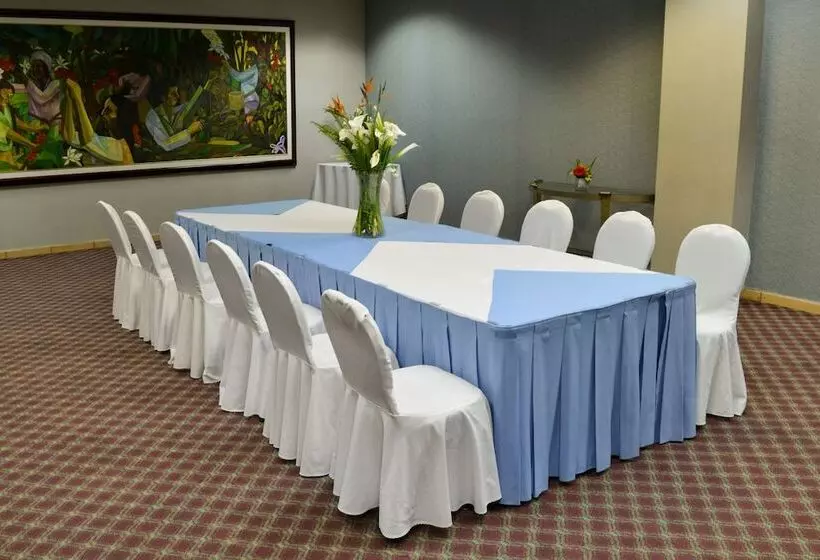 فندق Plaza Del General