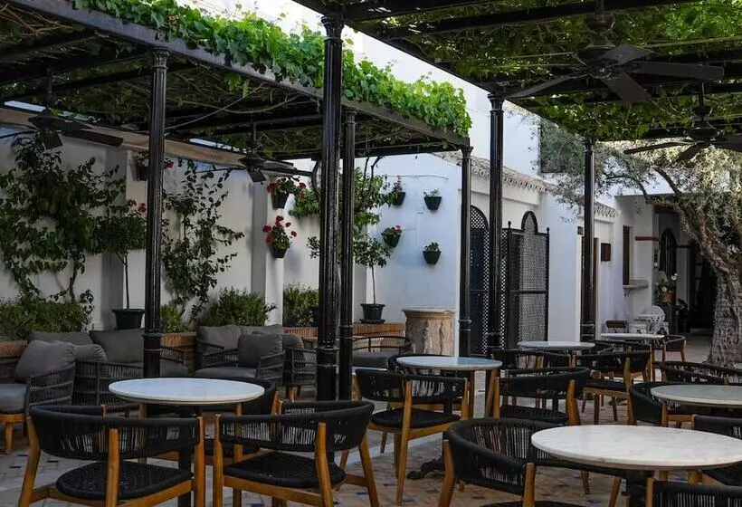 هتل روستایی Hotel La Malvasia