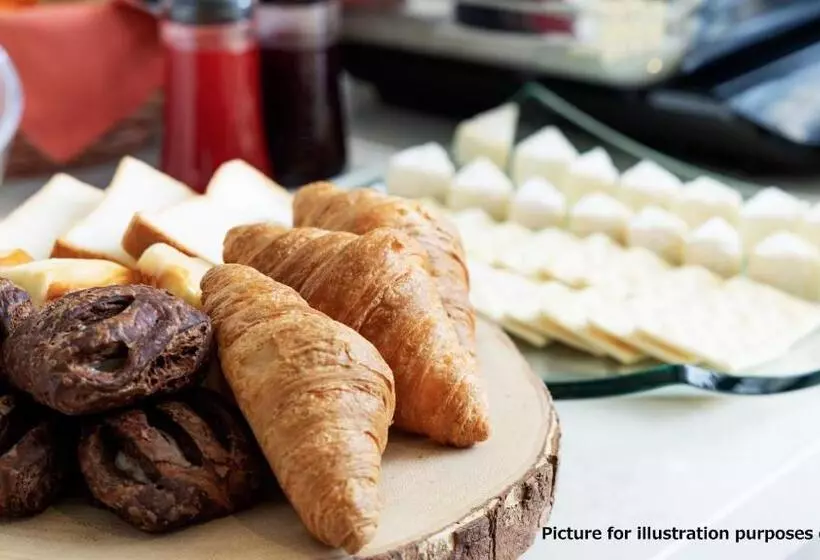 בית מלון כפרי The B Akasaka