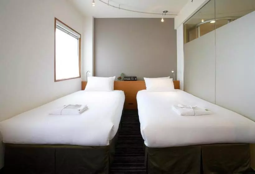 בית מלון כפרי The B Akasaka