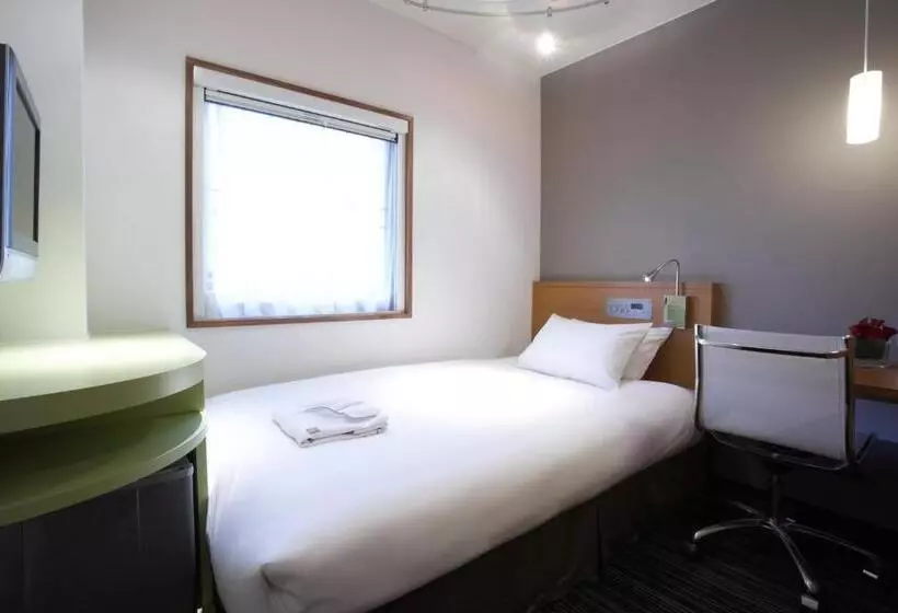 בית מלון כפרי The B Akasaka