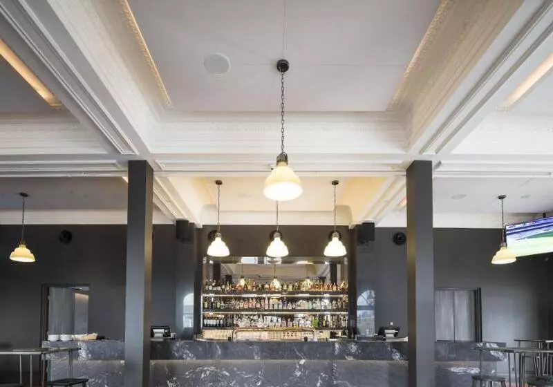 ホテル The Melbourne