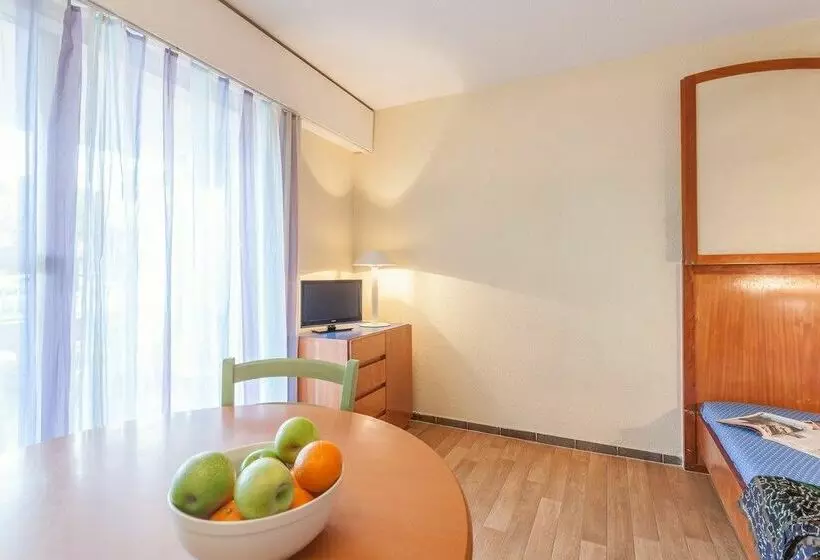 Appartments Résidence Maeva Hyères Parc 1