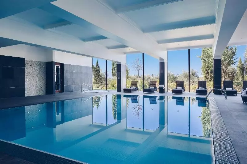 Convento Do Espinheiro, Historic Hotel & Spa