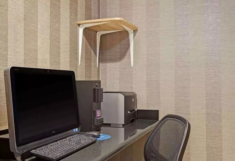 호텔 Days Inn By Wyndham Jamaica / Jfk Airport