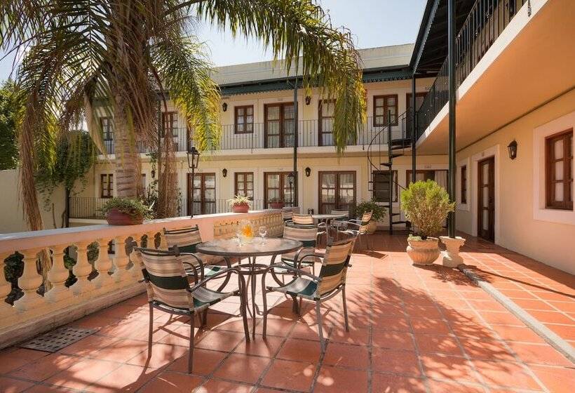 فندق Don Antonio Posada