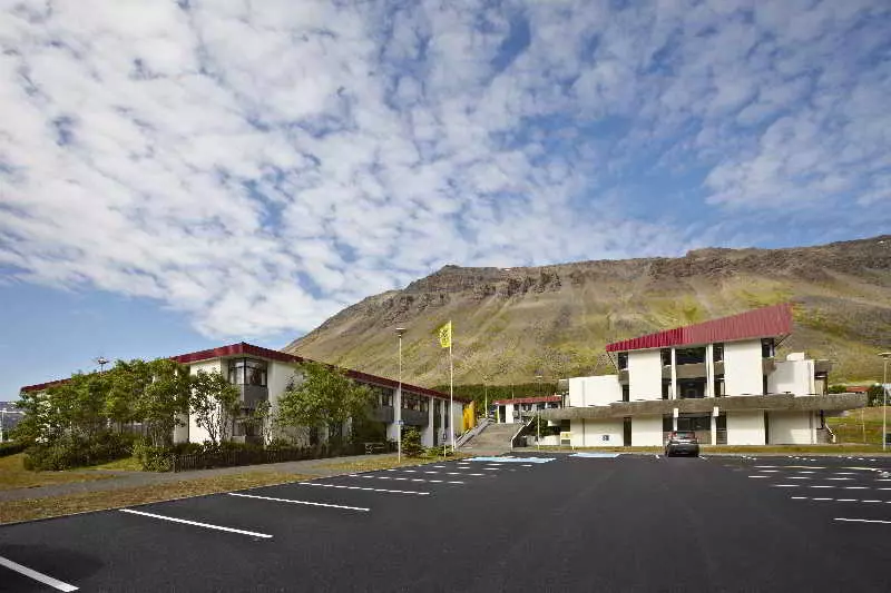 בית מלון כפרי Edda Isafjordur