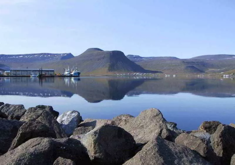 בית מלון כפרי Edda Isafjordur