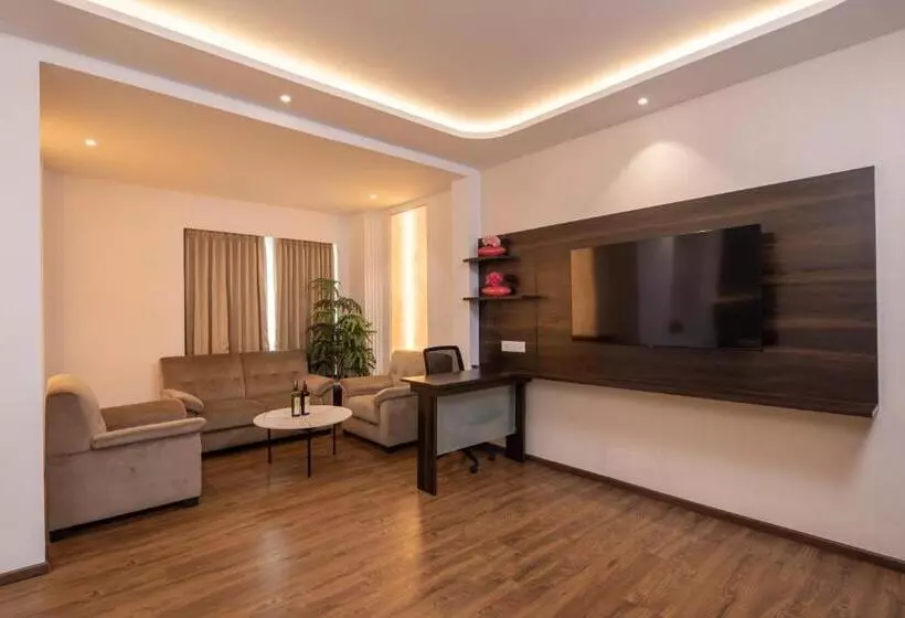 Goldfinch Hotel Bangalore