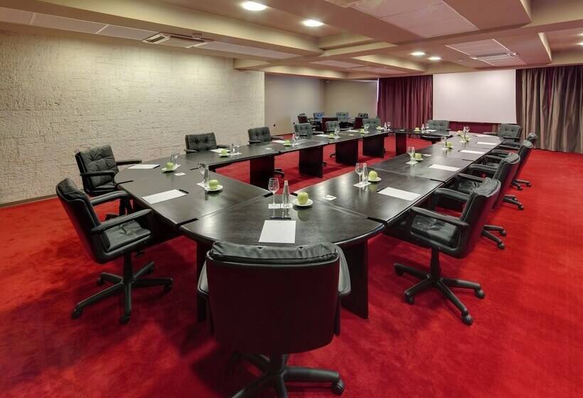 هتل Pelegrin Plava Laguna