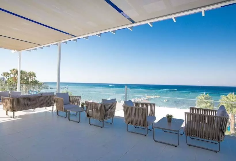 בית מלון כפרי Silver Sands Beach