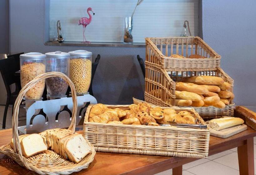 هتل Sowell Residences Les Mazets