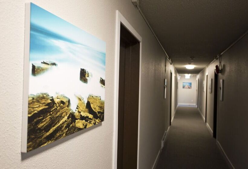 בית מלון כפרי Valemount Vacation Inn