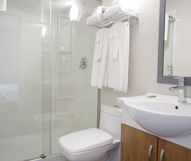 בית מלון כפרי Valemount Vacation Inn