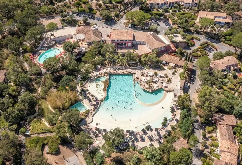 استراحتگاه Residence Pierre & Vacances Les Restanques Du Golfe De Sainttropez