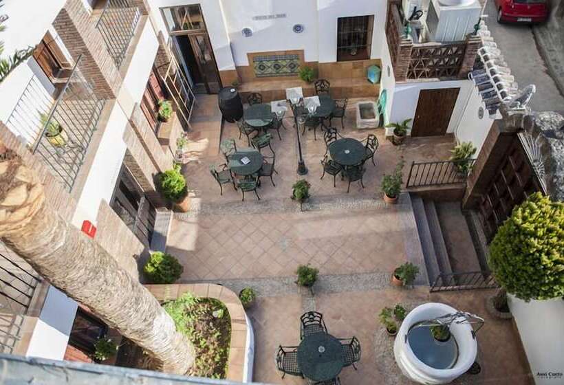 ホテル La Casa Grande De El Burgo