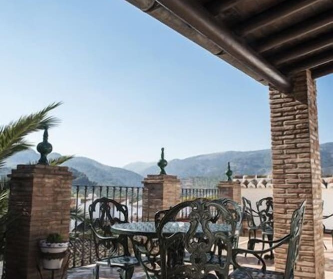 ホテル La Casa Grande De El Burgo