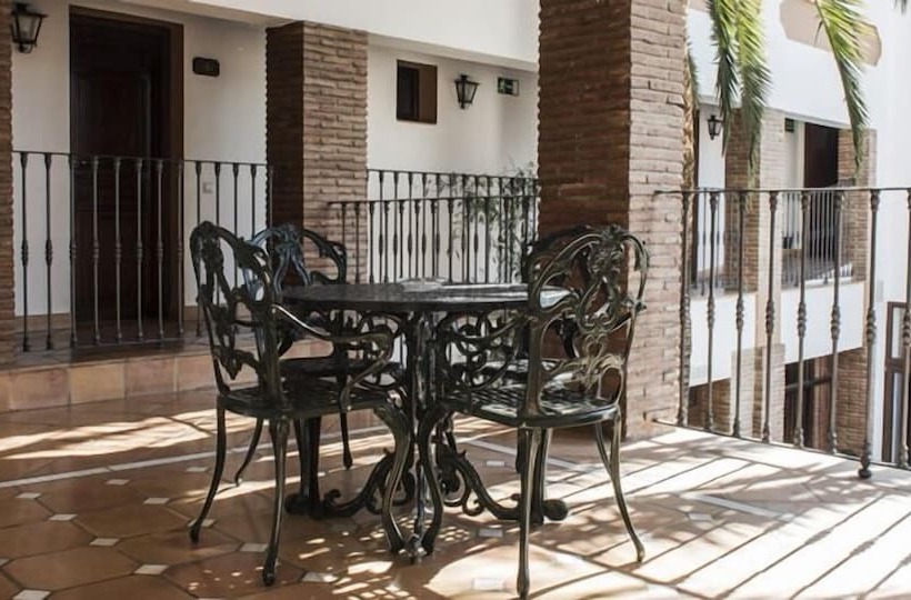 ホテル La Casa Grande De El Burgo