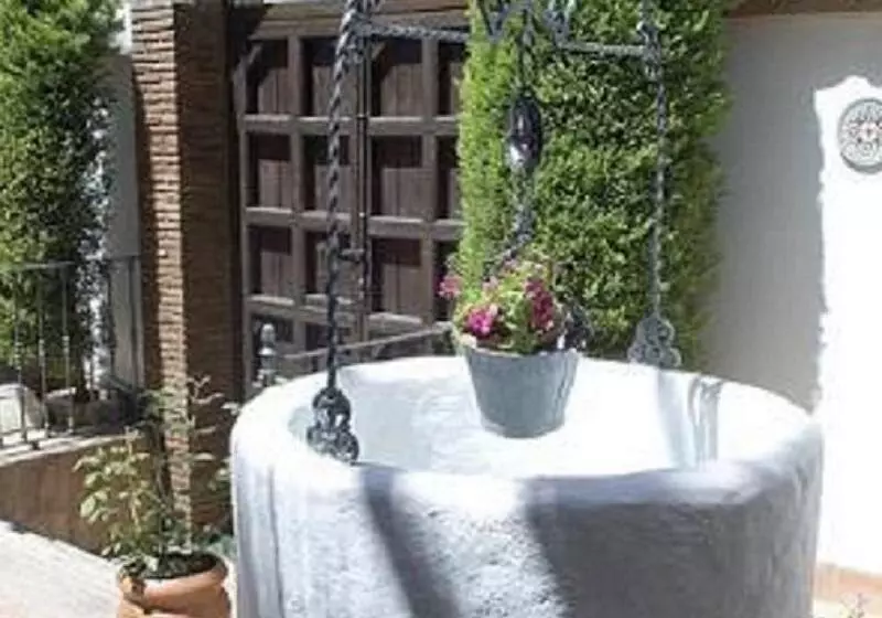 ホテル La Casa Grande De El Burgo