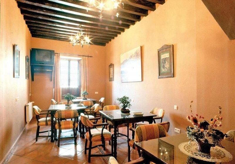 ホテル La Casa Grande De El Burgo