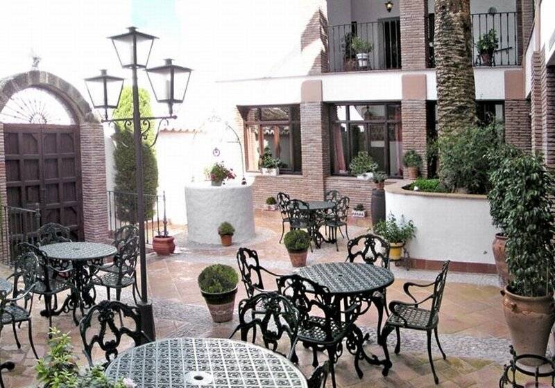 ホテル La Casa Grande De El Burgo