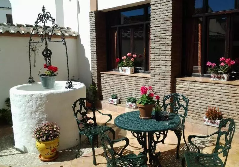 ホテル La Casa Grande De El Burgo