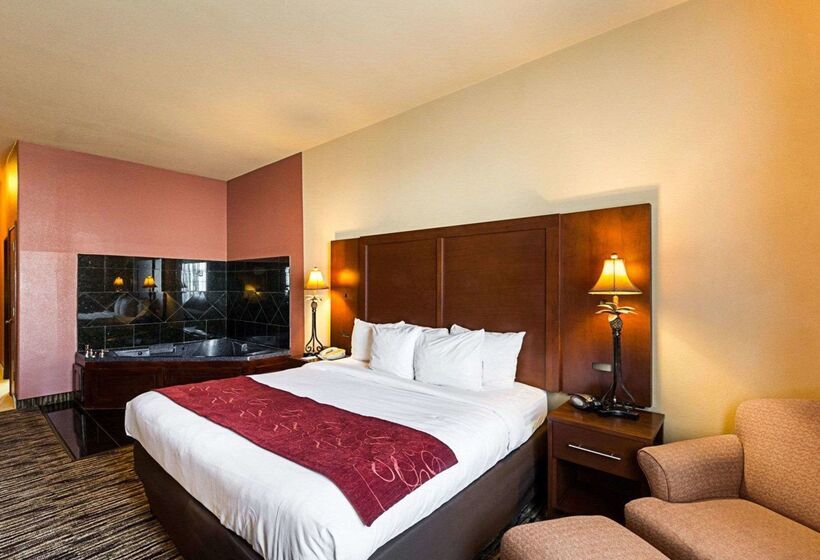 ホテル Comfort Suites At Plaza Mall